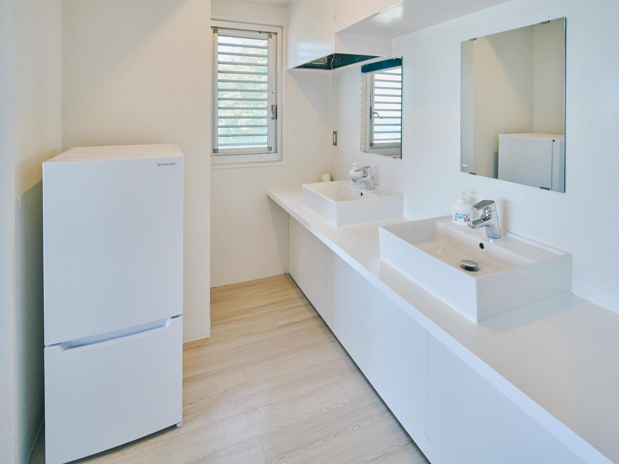 Ferienwohnung Guest Living Mu Nanki Shirahama Exterior foto